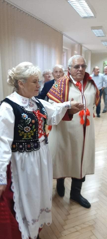 Klub senior+ oraz Związek Rencistów i Emerytów w Żabnie zorganizowali imprezę z okazji  Dnia Seniora. Spotkanie odbyło się 5 października w Gminnym Centrum Kultury.